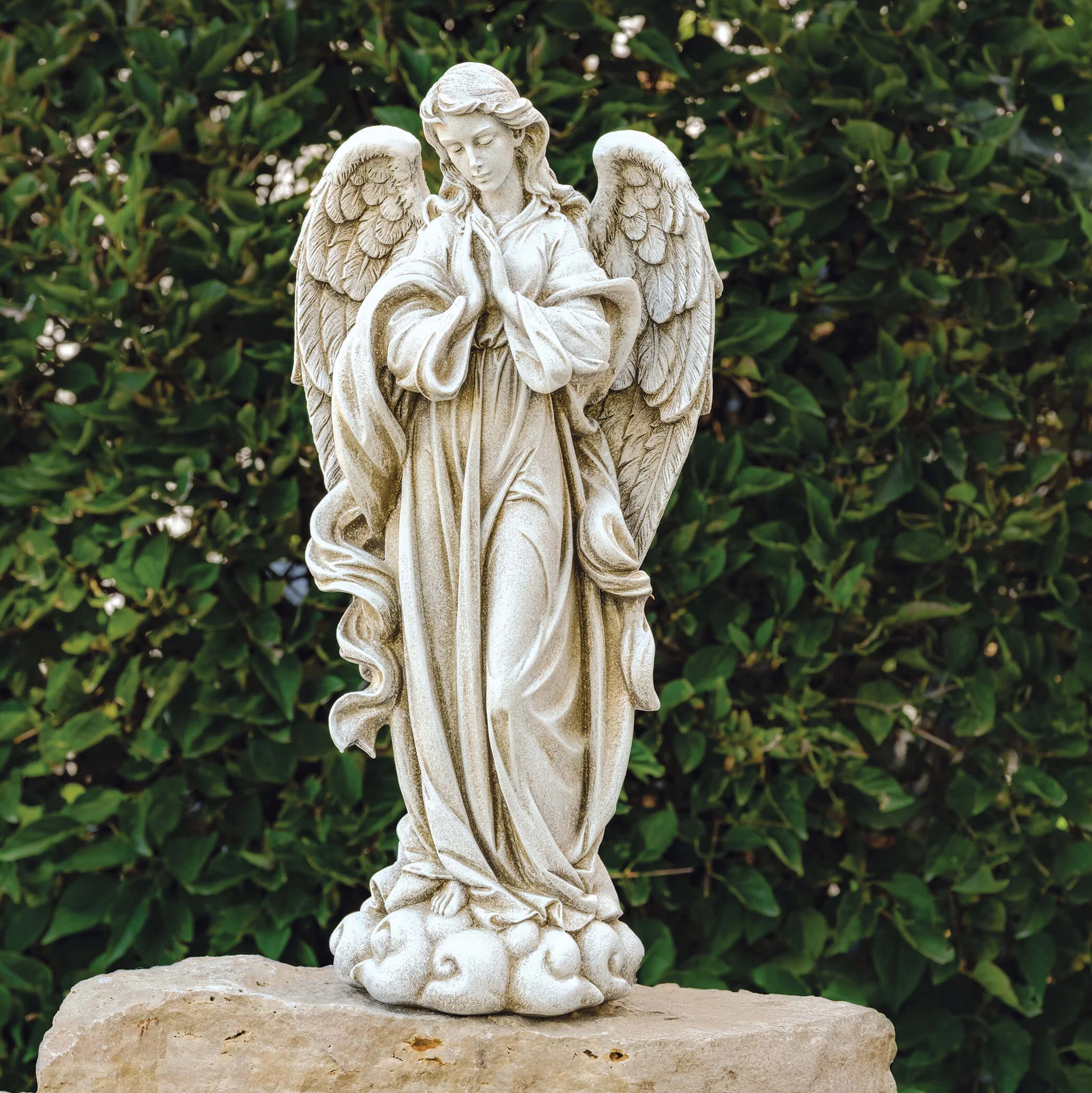 Joseph’s Studio Angel Garden Statue